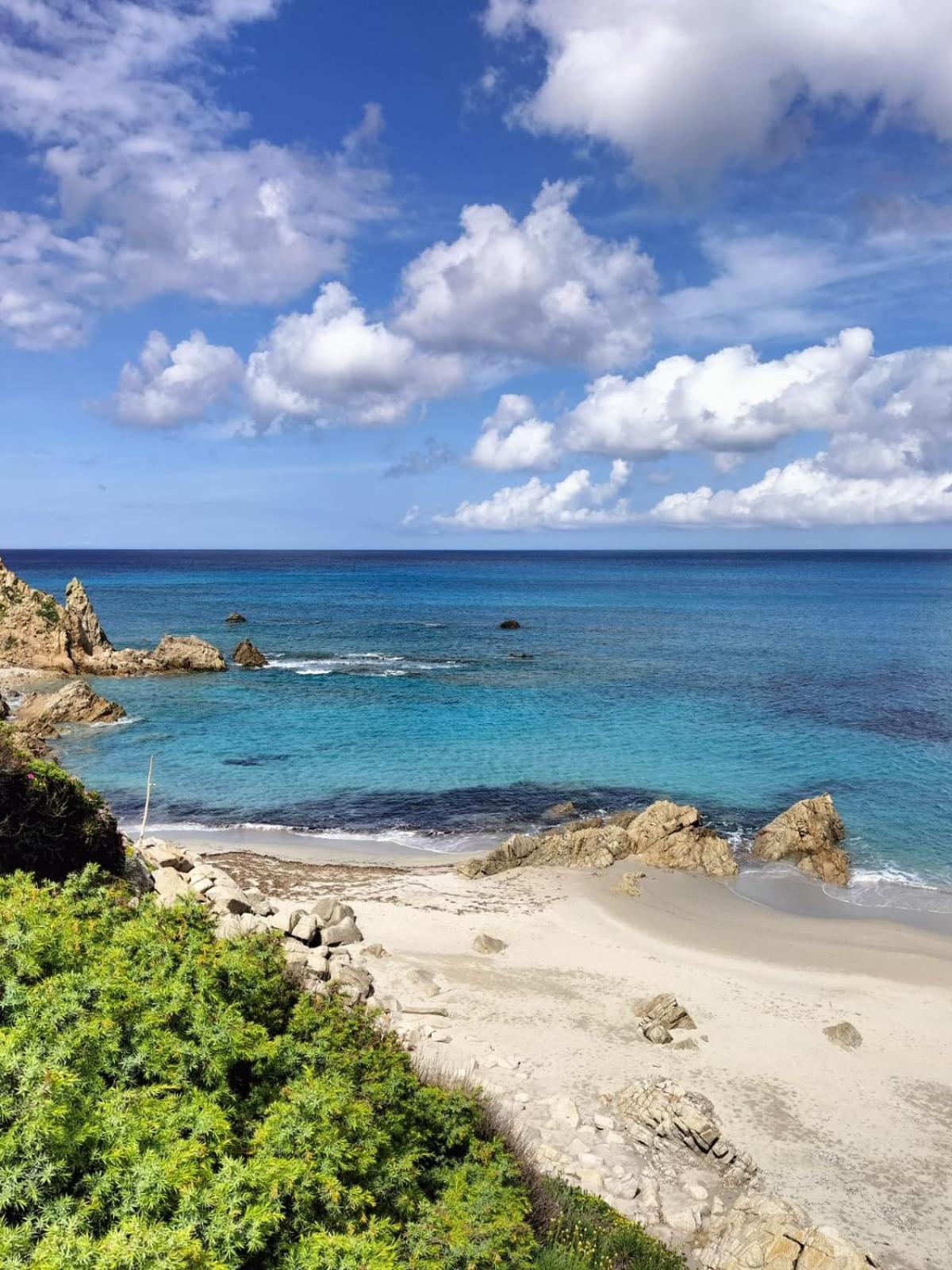 Residence Cala Rossa Isola Rossa Esterno foto